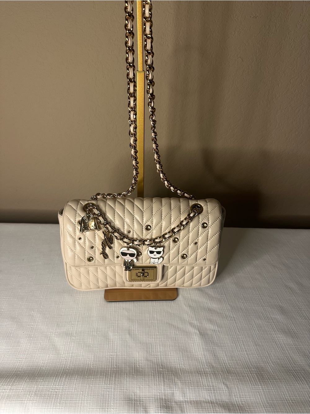 Karl Lagerfeld Agyness Convertable Quilted Chain Shoulder Bag Cream & Gold